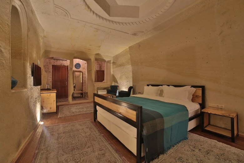 Hotel Taru Cave Suites