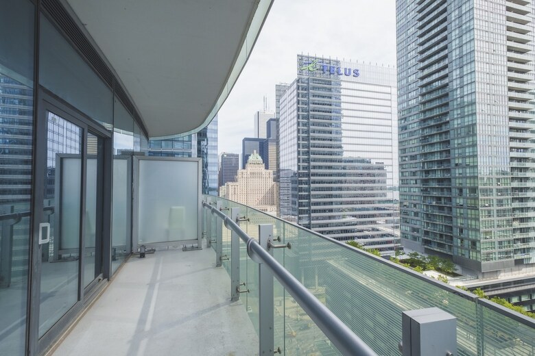 Stunning Suites - Modern Downtown Condo