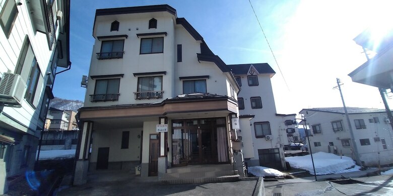 Bed & Breakfast Nozawa Dream Central