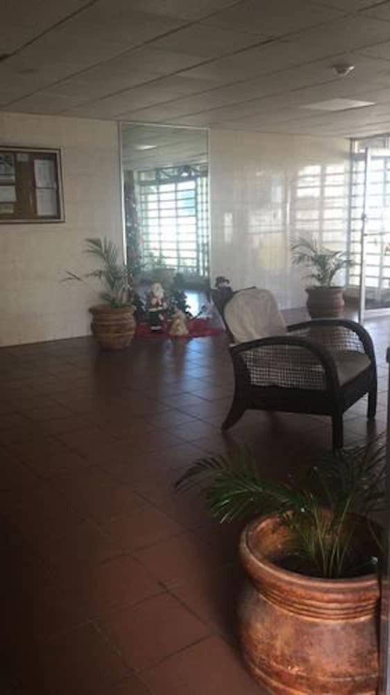 Apartamentos Cocomar Oceanview Condominium
