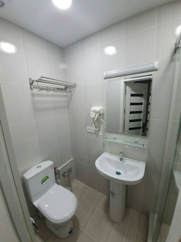 Hostal Grand Sohil Hotel - Hostel