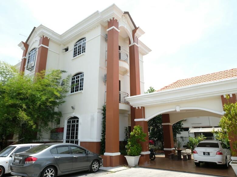 Oyo 905 Hotel De'light Villa