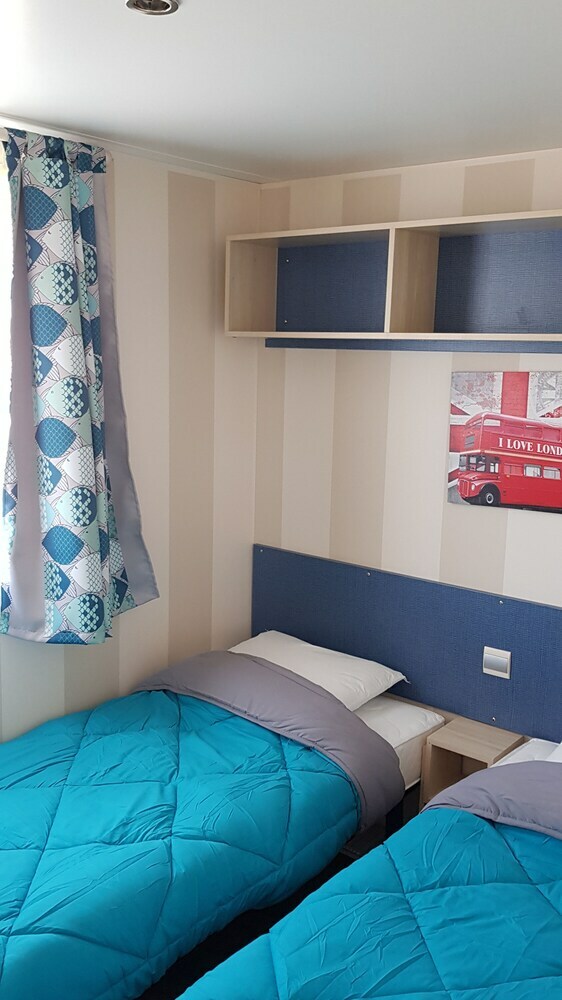 Camping "les Calqui�res" - Location de Mobile-homes