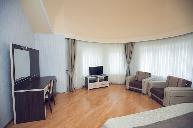 Hotel Goy Gol Lake Resort