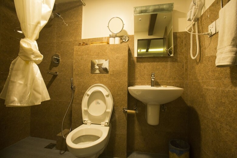 Hotel Heranya La:ku
