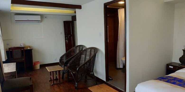 Hotel Heranya La:ku