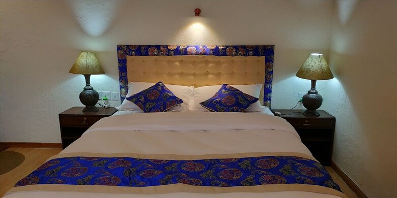 Hotel Heranya La:ku
