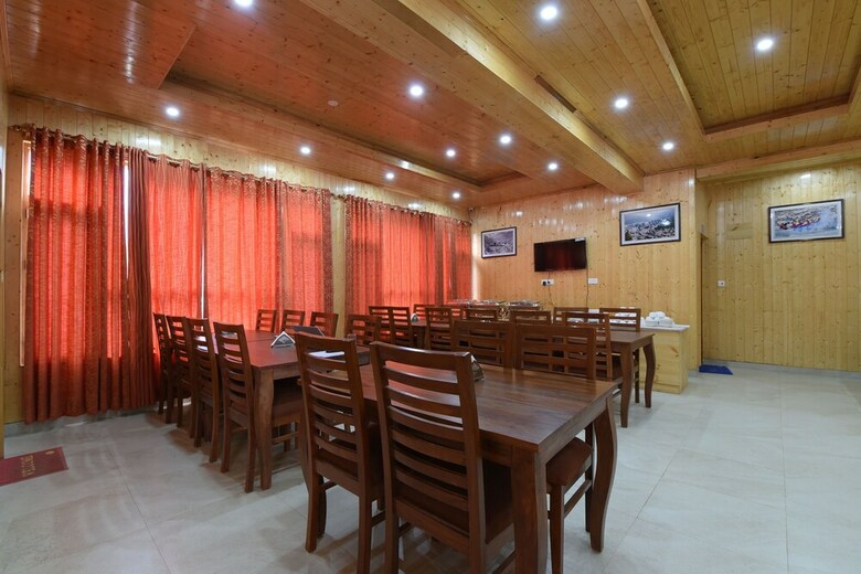 Hotel Abhilashi Residency