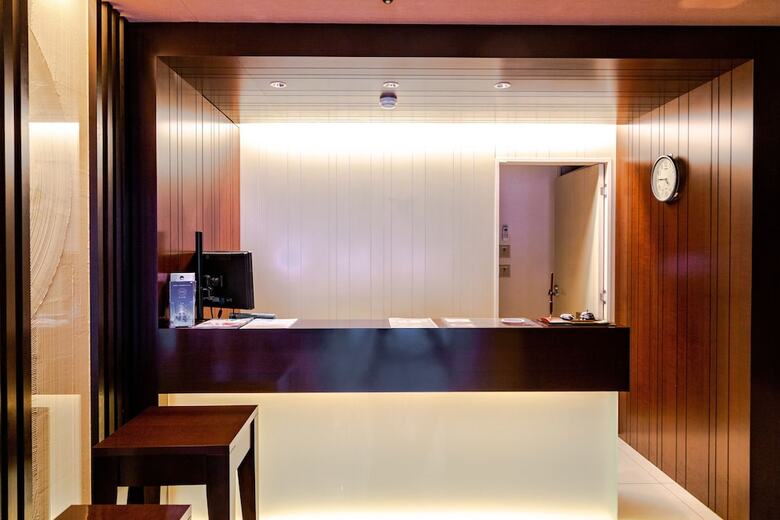 Floral Hotel � Nihonbashi Osaka