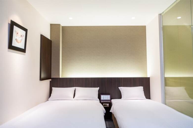 Floral Hotel � Nihonbashi Osaka