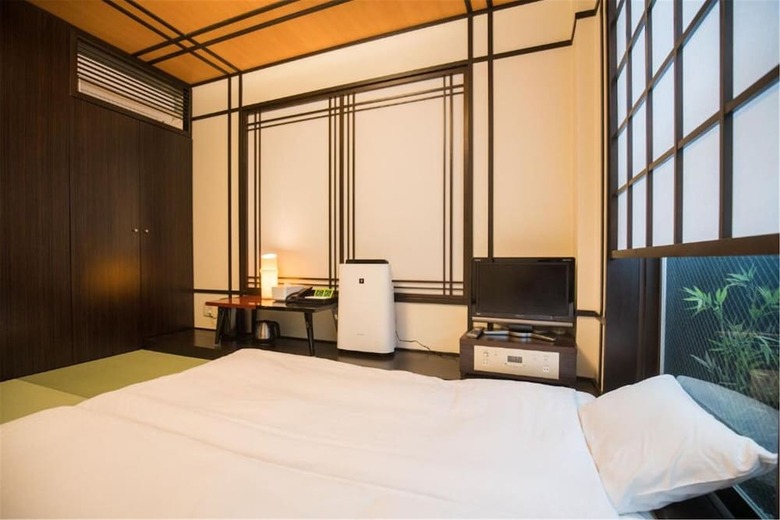 Floral Hotel � Nihonbashi Osaka