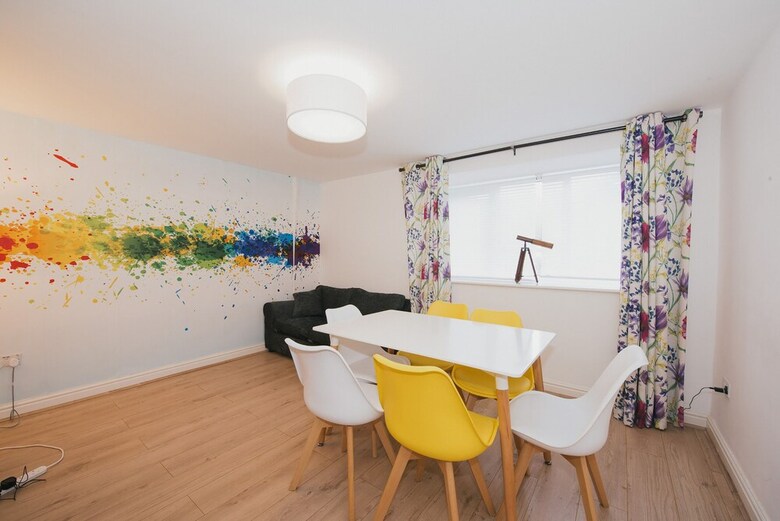 River Court Apartments (Peymans)