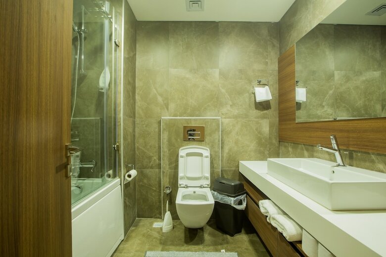 Apartamentos Accra Fine Suites