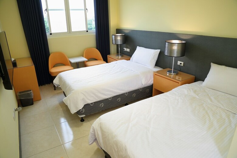 Bed & Breakfast See Happiness