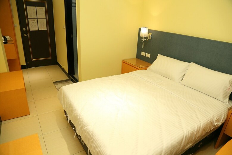 Bed & Breakfast See Happiness