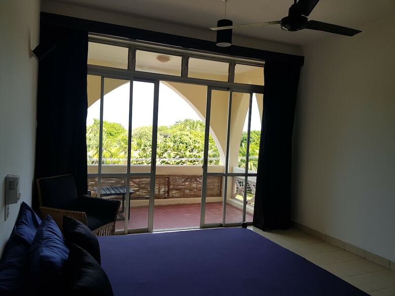 Apartamentos Alis Plaza