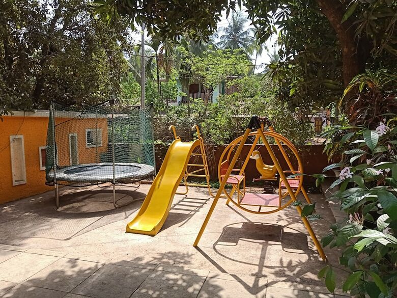 Hotel Nivaant Holidays Alibug