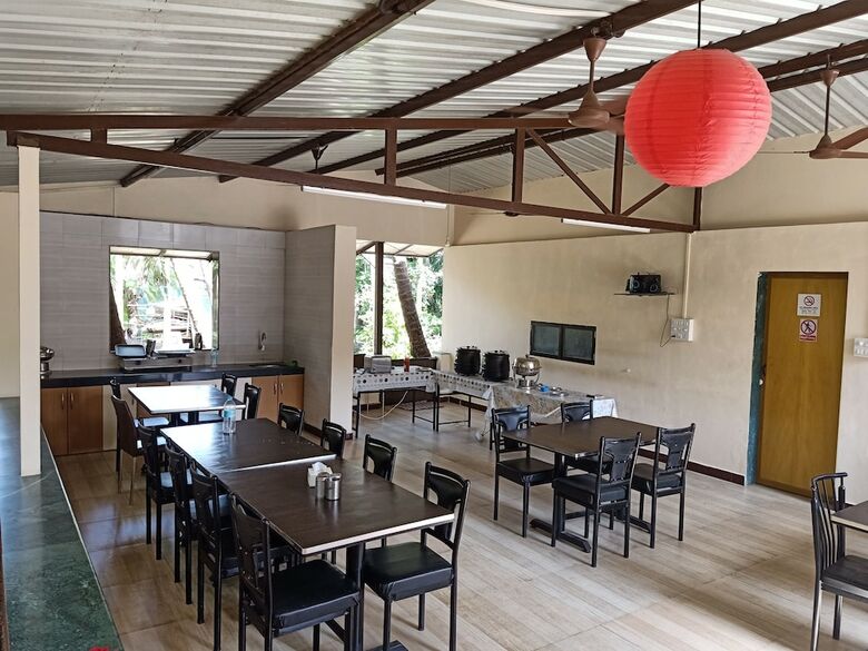 Hotel Nivaant Holidays Alibug