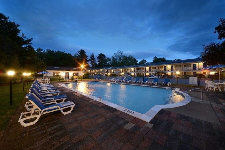 Motel Saratoga Turf And Spa