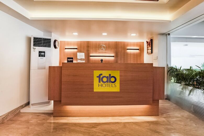 Fabhotel Spring Height