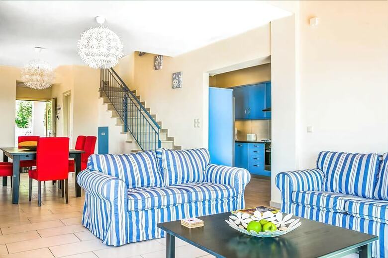 Villa Louloudia