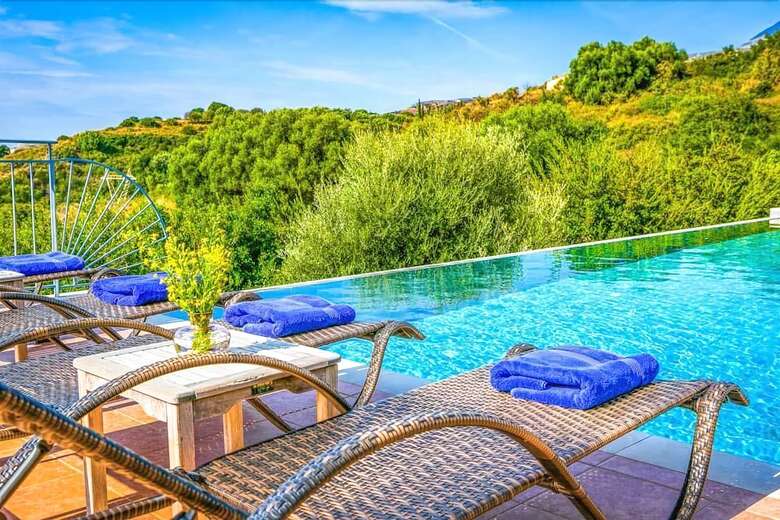 Villa Louloudia
