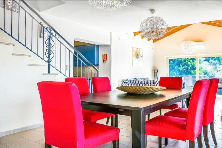 Villa Louloudia