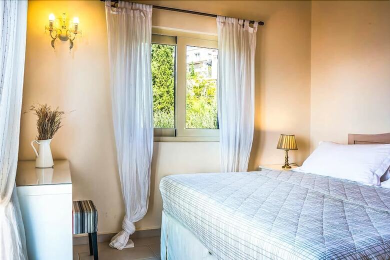 Villa Louloudia