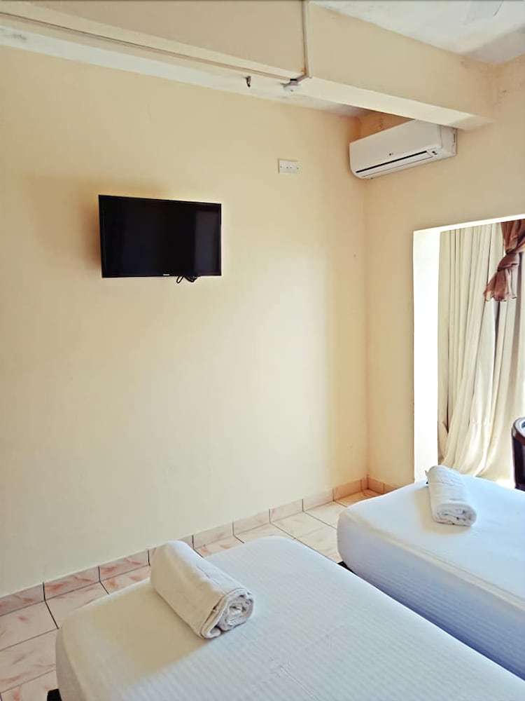 Hotel Regency Inn