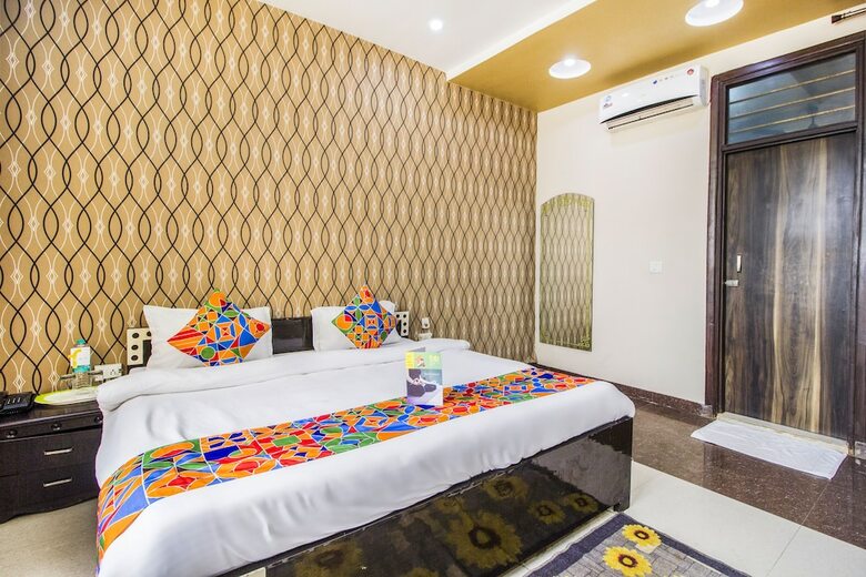 Hotel Fabexpress Queen Palace