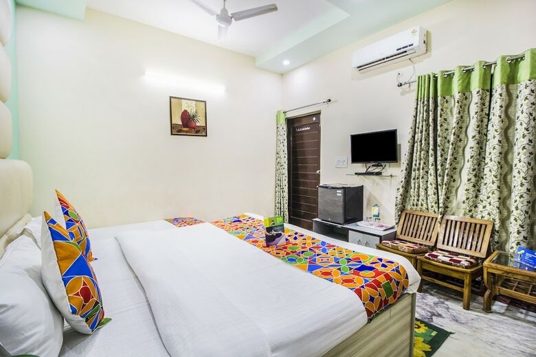 Hotel Fabexpress Queen Palace