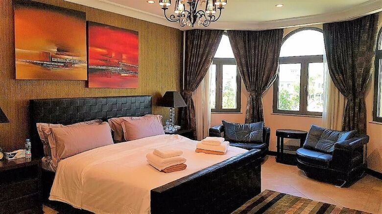 Palm Jumeirah M Villa 14