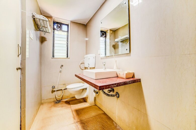 Hotel Fabexpress Casa Paradise