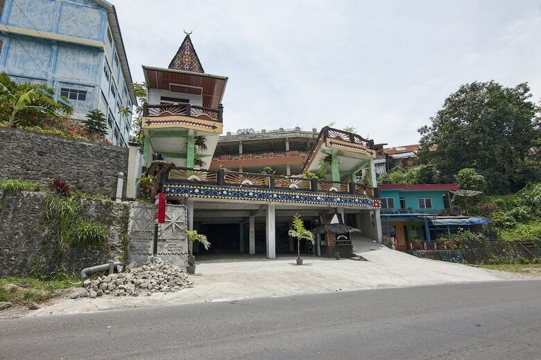 Hostal Oyo 559 3 Berastagi