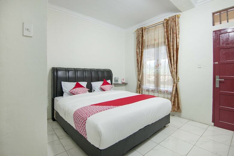 Hostal Oyo 559 3 Berastagi