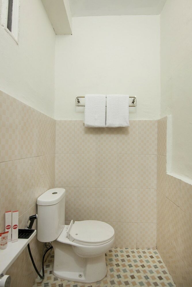 Hostal Oyo 559 3 Berastagi
