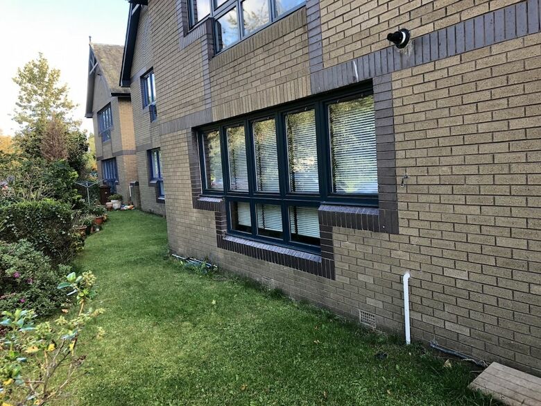 New Super 2bd Flat Near Dalkeith Town Centre