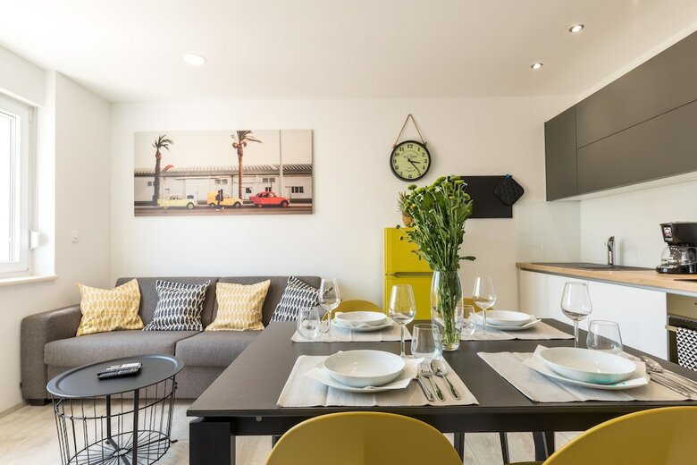 Apartamentos Lux Private Guest Suite Superb Location