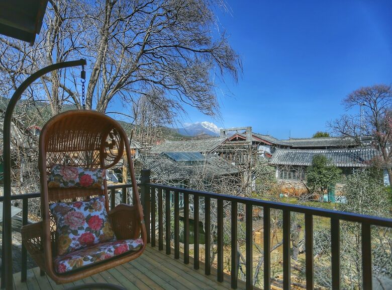 Lijiang Qilu Garden Hotel