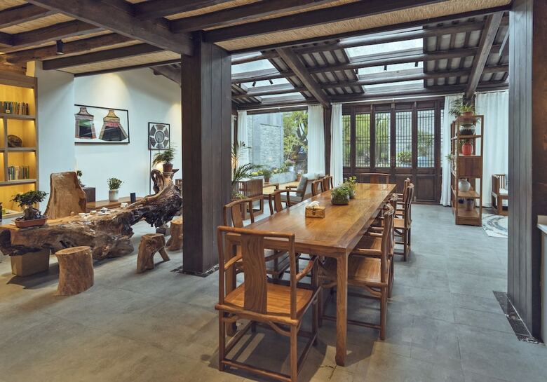 Lijiang Qilu Garden Hotel