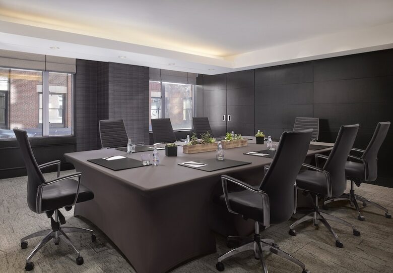Nine Zero, A Kimpton Hotel