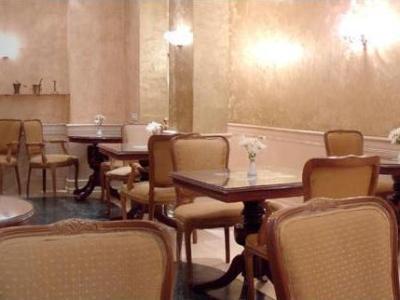 Hotel Opera