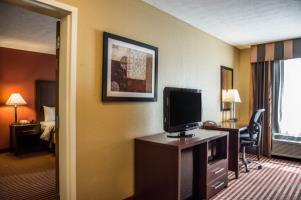 Hotel Comfort Inn & Suites