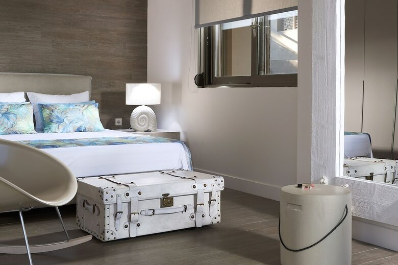 Apartamentos Elaia Luxury Suites Lagonissi
