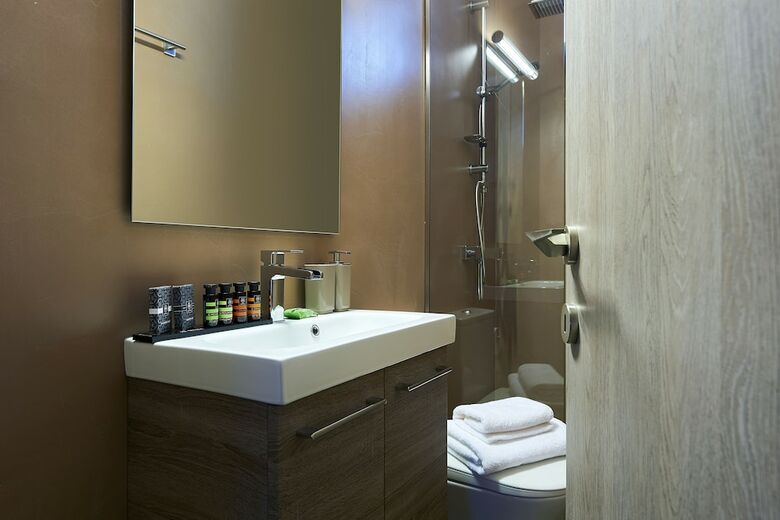 Apartamentos Elaia Luxury Suites Lagonissi