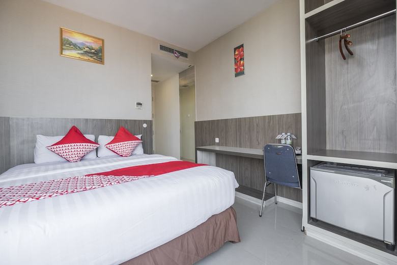 Lynt Hotel Makassar