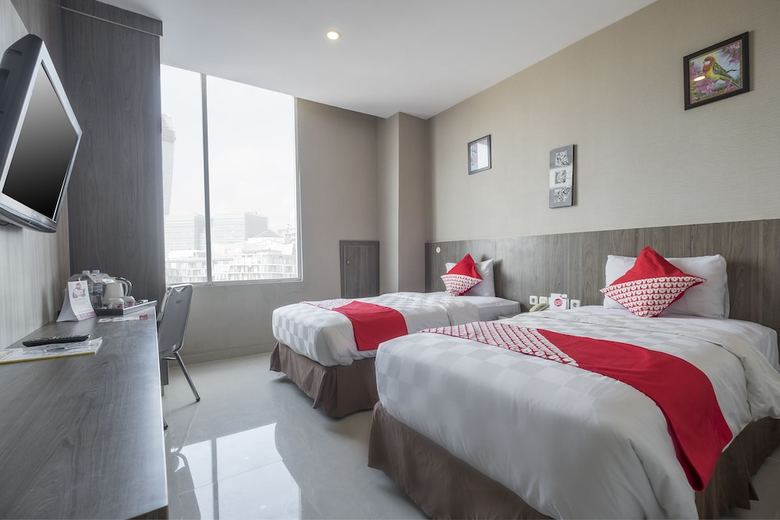 Lynt Hotel Makassar