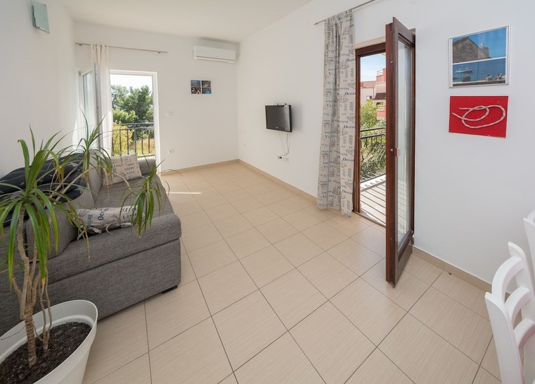Hotel Rooms And Apartments Bruno