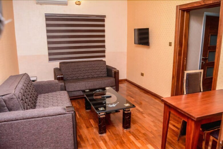 Mahogany Hotel And Suites