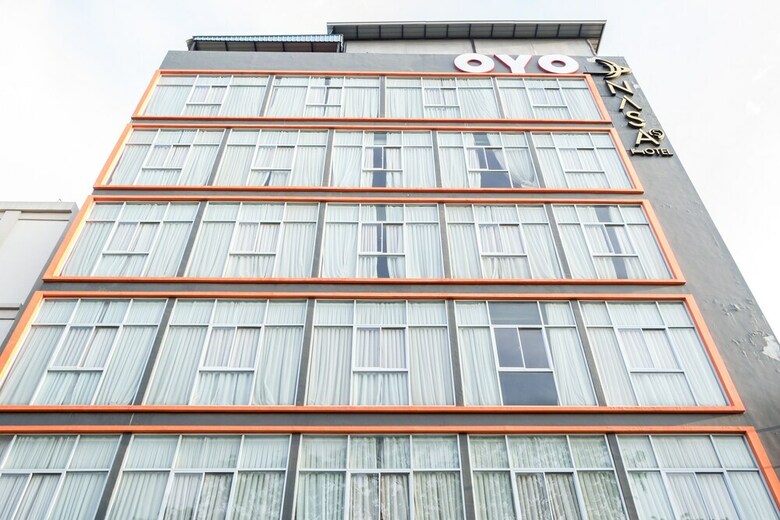 Oyo 676 Nasa Hotel